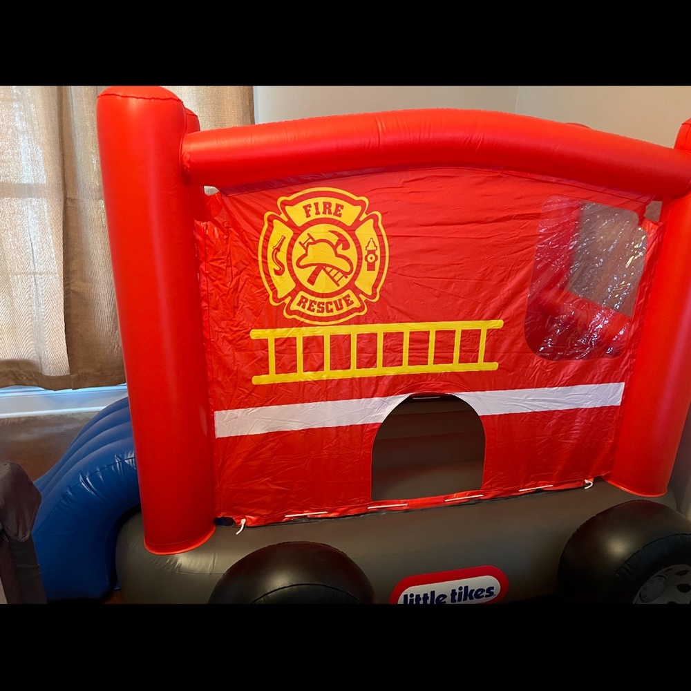 Fire house bouncy